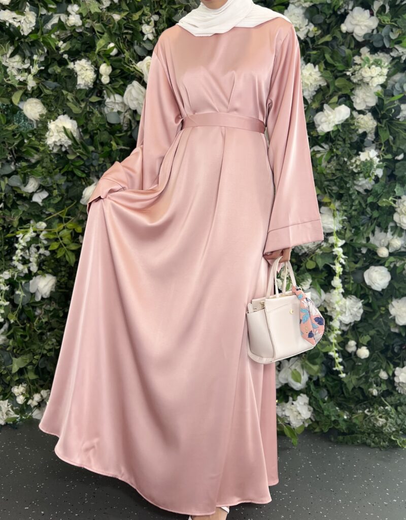 Pastel pink flow abaya